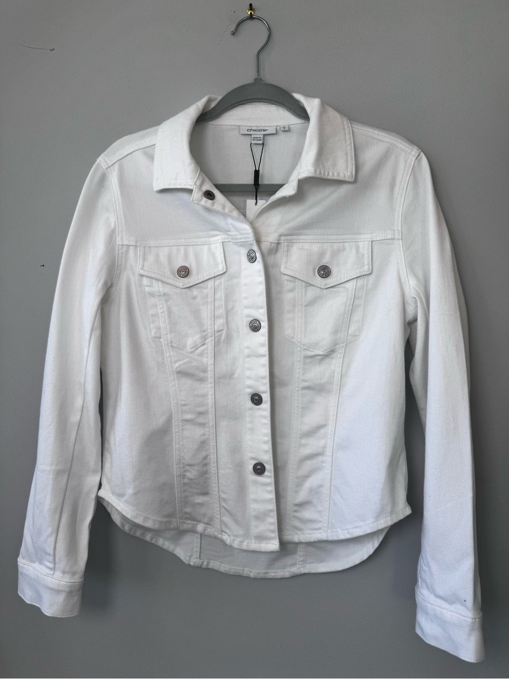 Chico’s White Denim Jacket Size 0 Small NWT